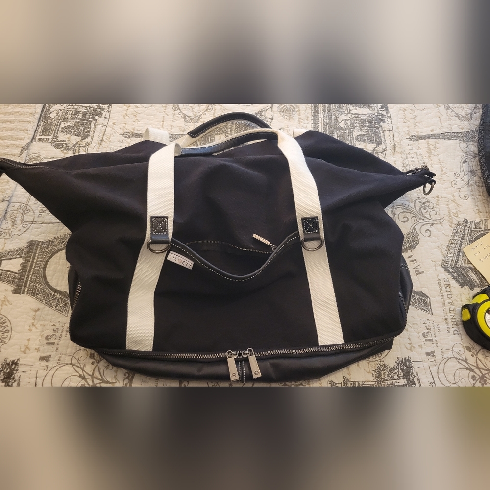Weekend bag- Leather / twill bag like new!